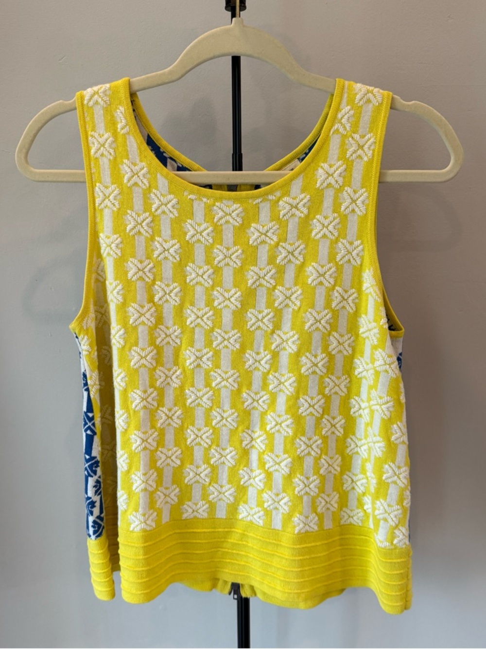 Moth by Anthropologie Yellow, White, Blue Patterned Back Zip Knit Tank Size XS